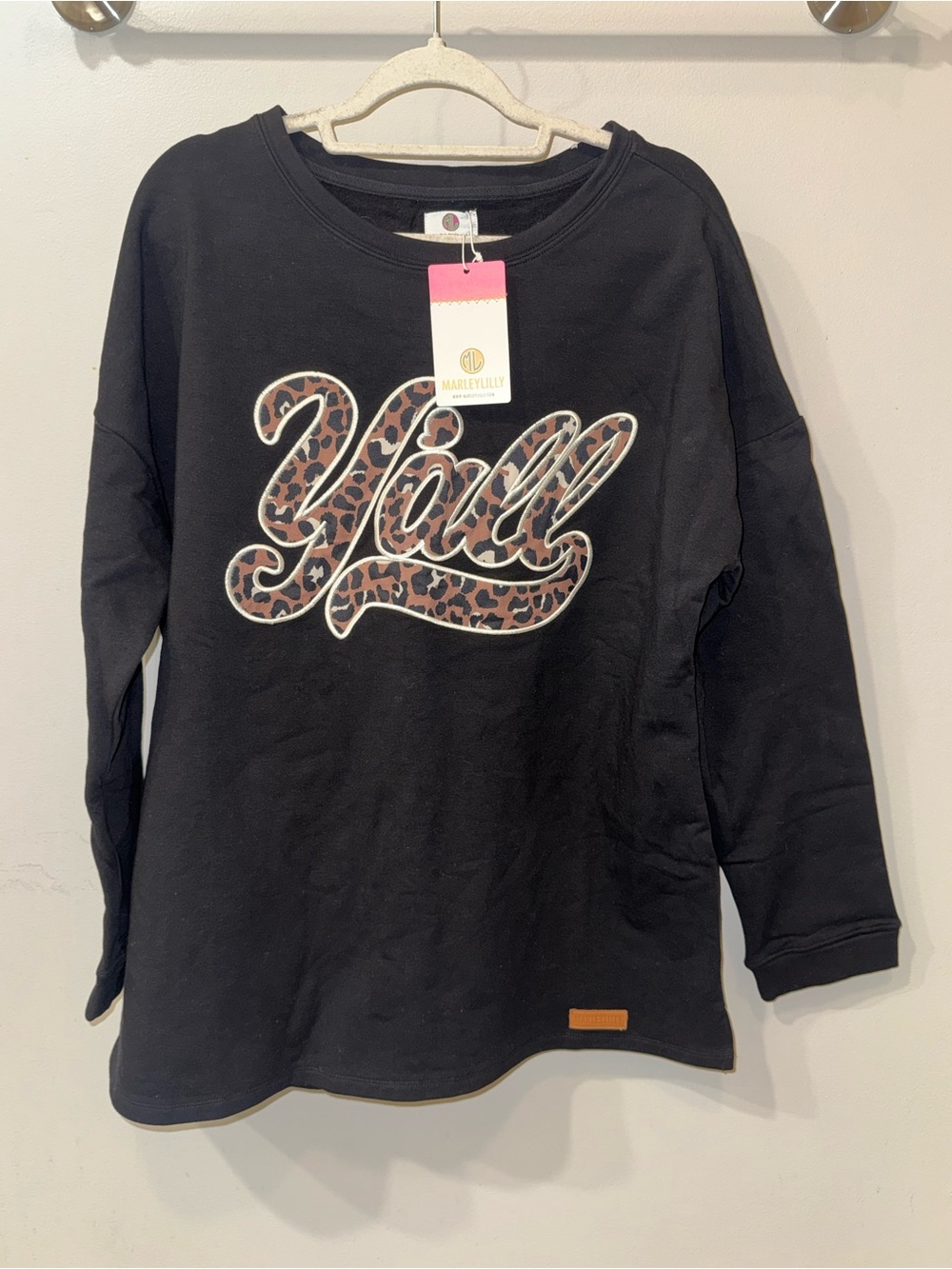 Marleylilly Black Y’all Leopard Print Sweatshirt – Women’s L/XL